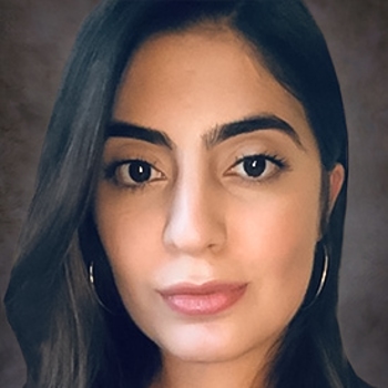 Headshot of Rufina Eframi